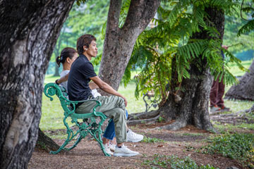 _79A3982-lumphini-park-couple.jpg