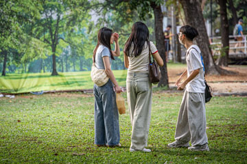 _79A3985-lumphini-park-people.jpg