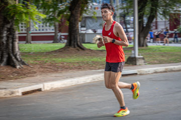 _79A3986-lumphini-park-jogger.jpg