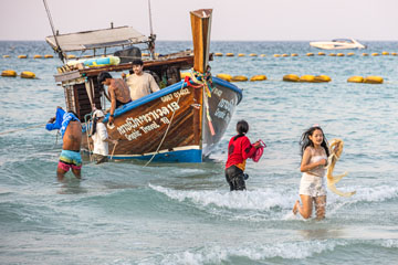 _79A4857-koh-larn-boat.jpg
