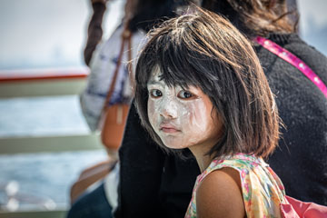 _79A5122-pattaya-girl-with-sunscreen.jpg