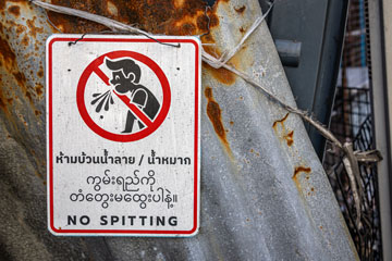 _79A5184-pattaya-no-spitting.jpg